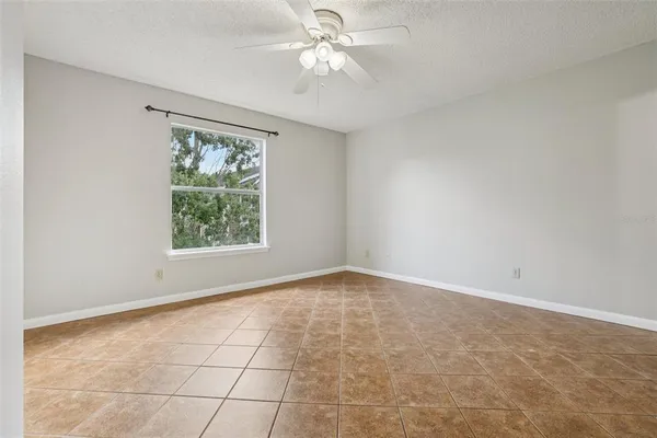 $229,000 | 128 Reserve Circle, Unit 208, Oviedo, FL 32765