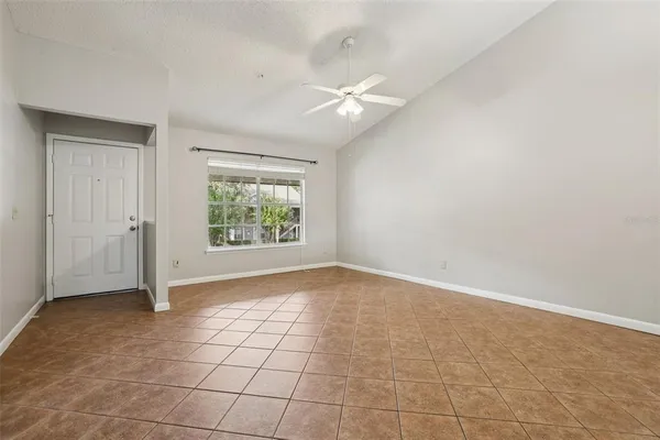 $229,000 | 128 Reserve Circle, Unit 208, Oviedo, FL 32765