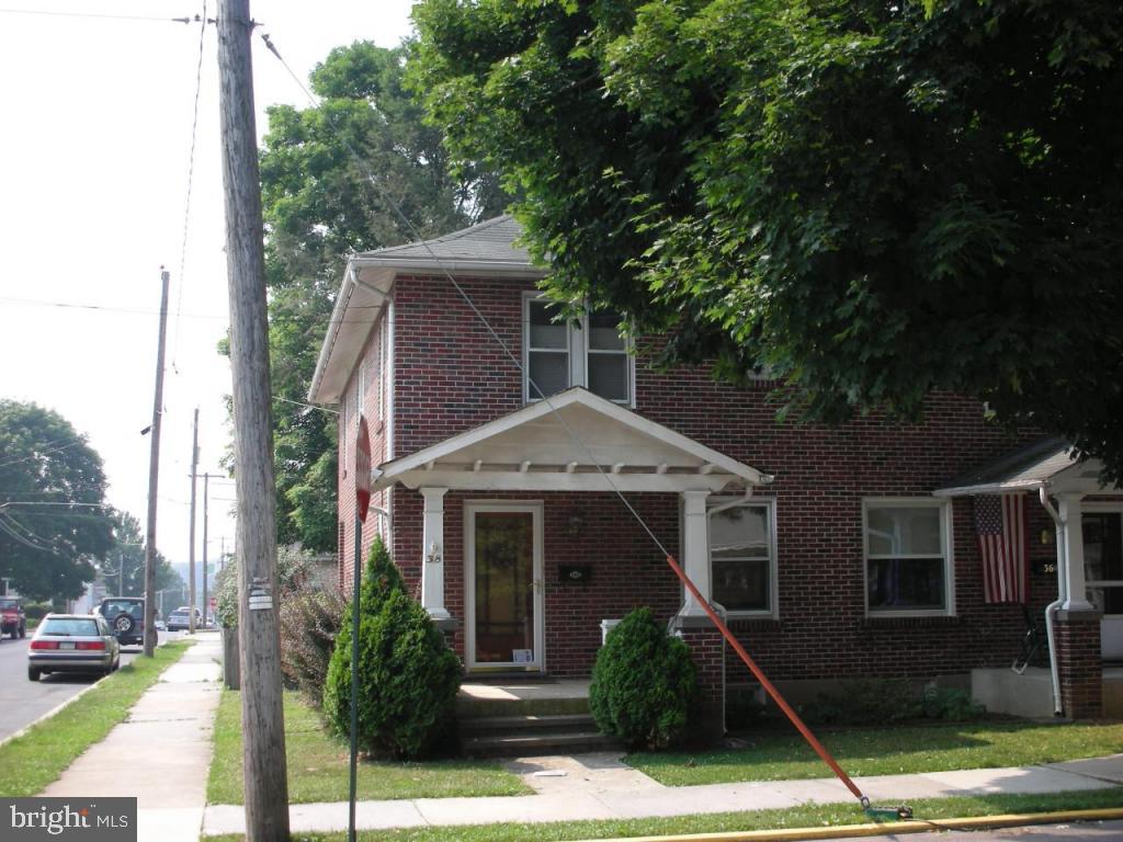 38 Market Street Lititz, PA 17543 - Photo 2 of 6
