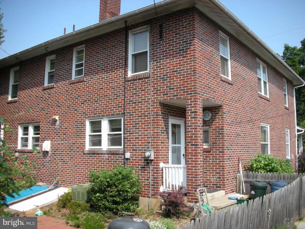 38 Market Street Lititz, PA 17543 - Photo 3 of 6