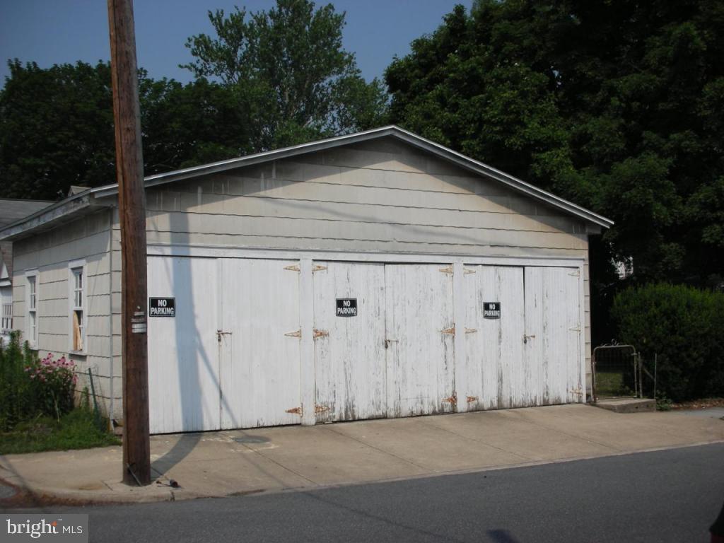38 Market Street Lititz, PA 17543 - Photo 6 of 6