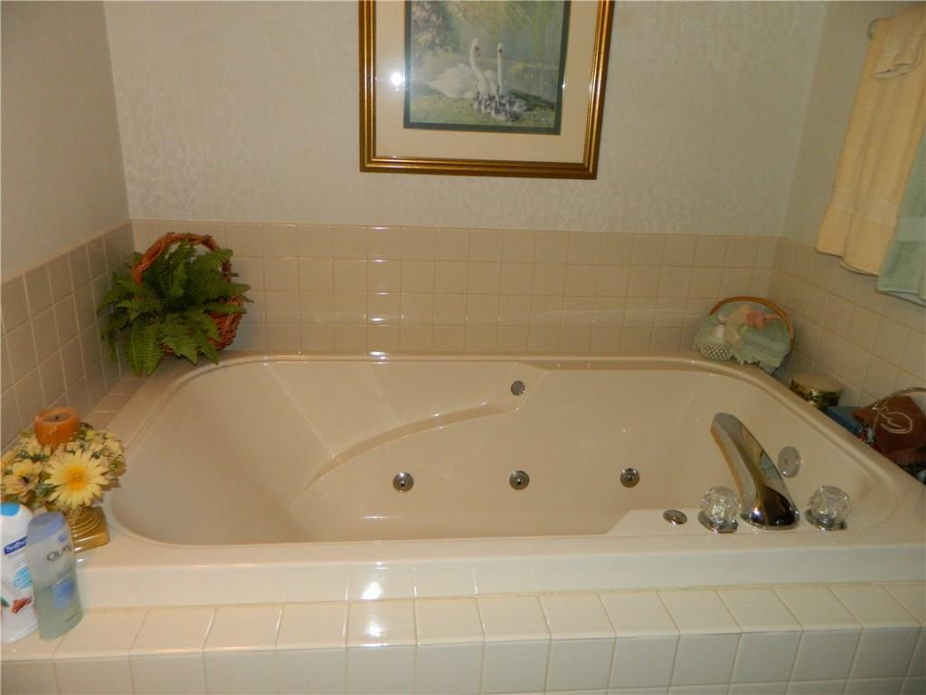 1758 Fox Ridge Drive, Unit 84 Springfield, OH 45503 - Photo 12 of 34
