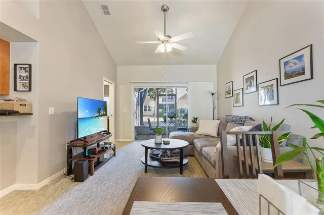 $165,900 | 4700 Southwest Archer Road, Unit 79, Gainesville, FL 32608