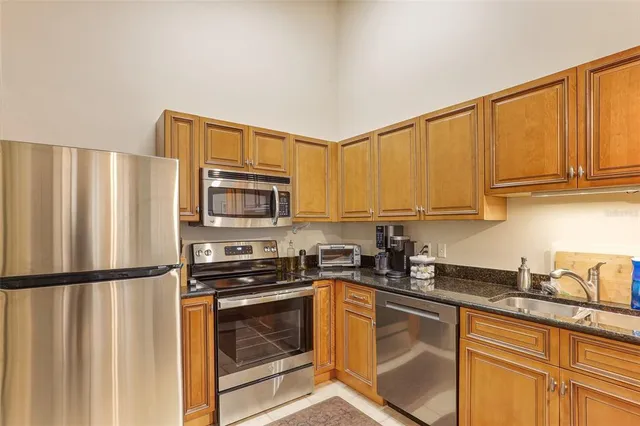 $165,900 | 4700 Southwest Archer Road, Unit 79, Gainesville, FL 32608