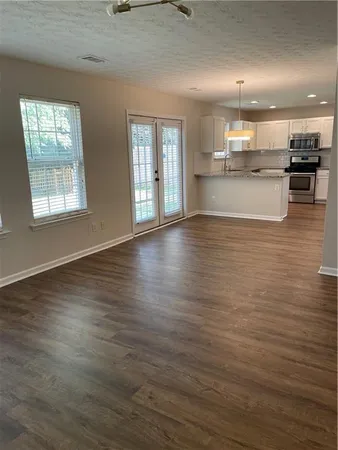 $2,600 | 160 Village Trace, Woodstock, GA 30188