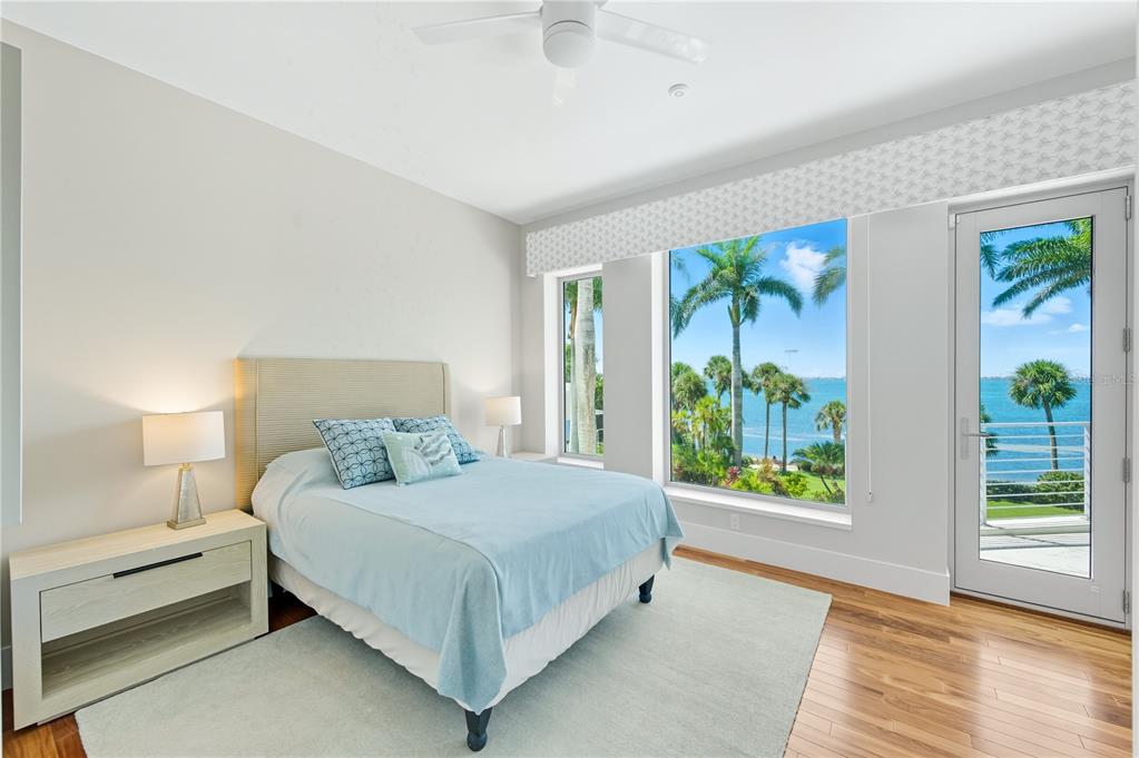 3315 Bay Shore Road Sarasota, FL 34234 - Photo 15 of 96