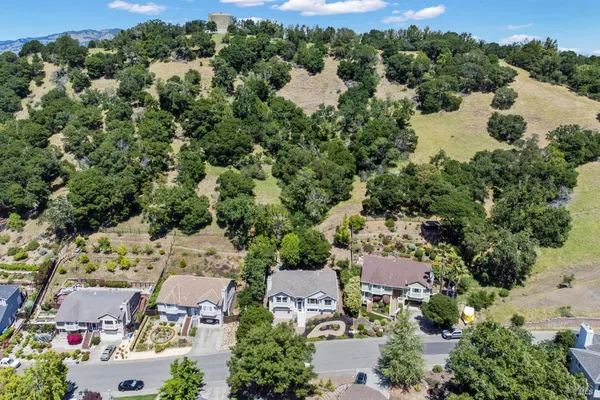 $1,279,000 | 213 Deborah Court, Novato, CA 94949