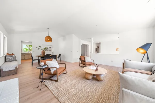 $1,279,000 | 213 Deborah Court, Novato, CA 94949