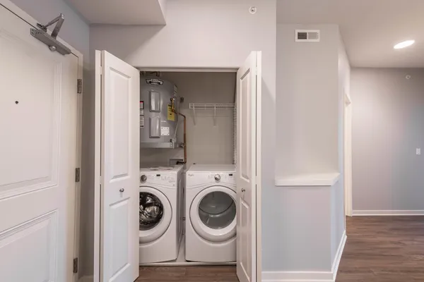 $2,552 | 21599 West Field Court, Unit 1413, Deer Park, IL 60010