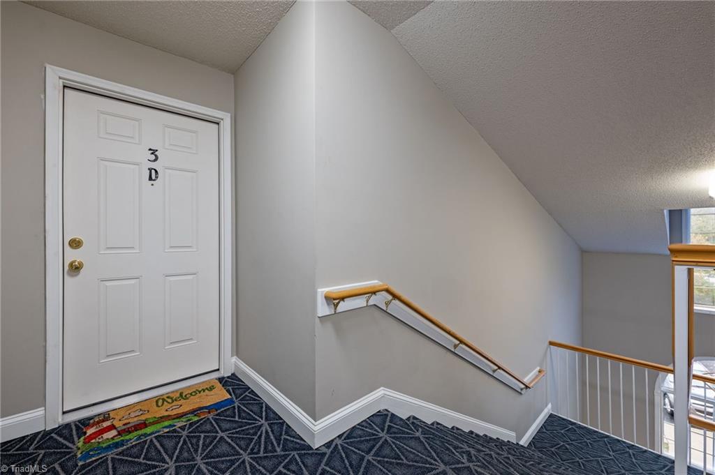 5001 Bass Chapel Road, Unit 3D Greensboro, NC 27455 - Photo 23 of 50 Hallway into unit.