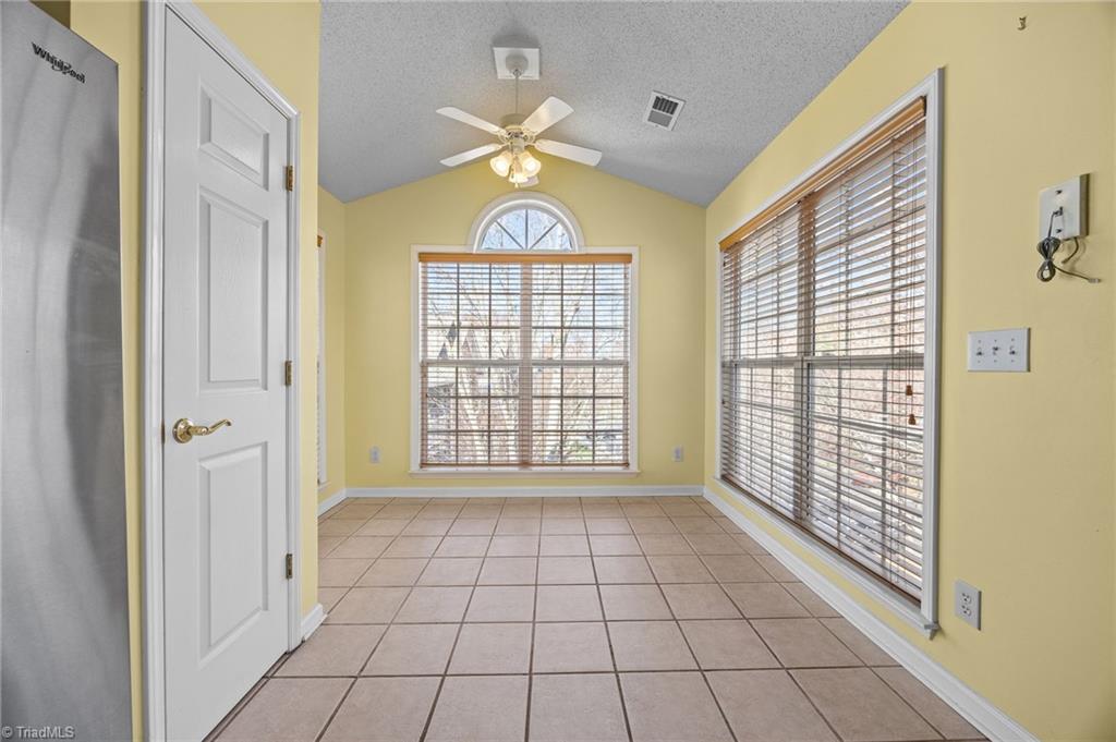5001 Bass Chapel Road, Unit 3D Greensboro, NC 27455 - Photo 47 of 50 Breakfast nook with fresh paint.