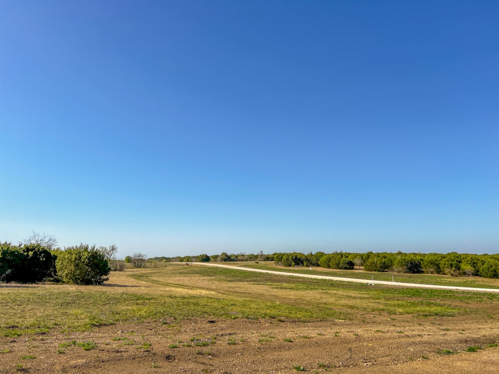10 Hamilton Jonesboro, TX 76538 - Photo 2 of 6 a view of an ocean