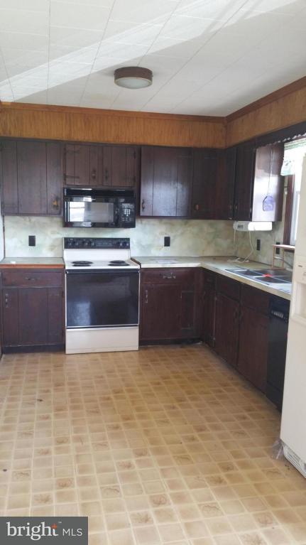 528 Prescott Road Lebanon, PA 17042 - Photo 3 of 18 Gallery Image 3