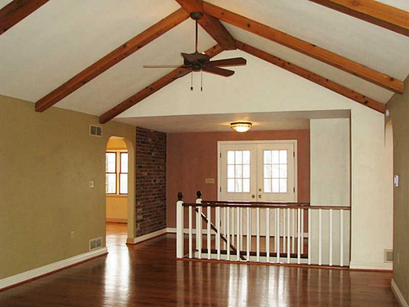 13029 Pne Holw Rd Extension Trafford, PA 15085 - Photo 14 of 25 Living Room.