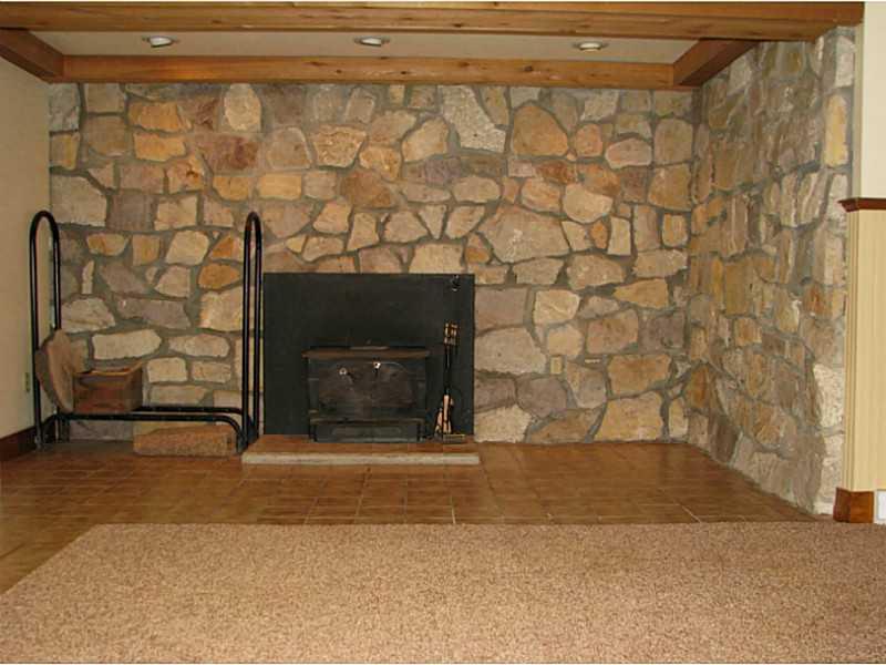 13029 Pne Holw Rd Extension Trafford, PA 15085 - Photo 20 of 25 Family Room.