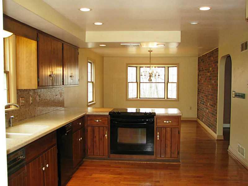 13029 Pne Holw Rd Extension Trafford, PA 15085 - Photo 10 of 25 Kitchen.