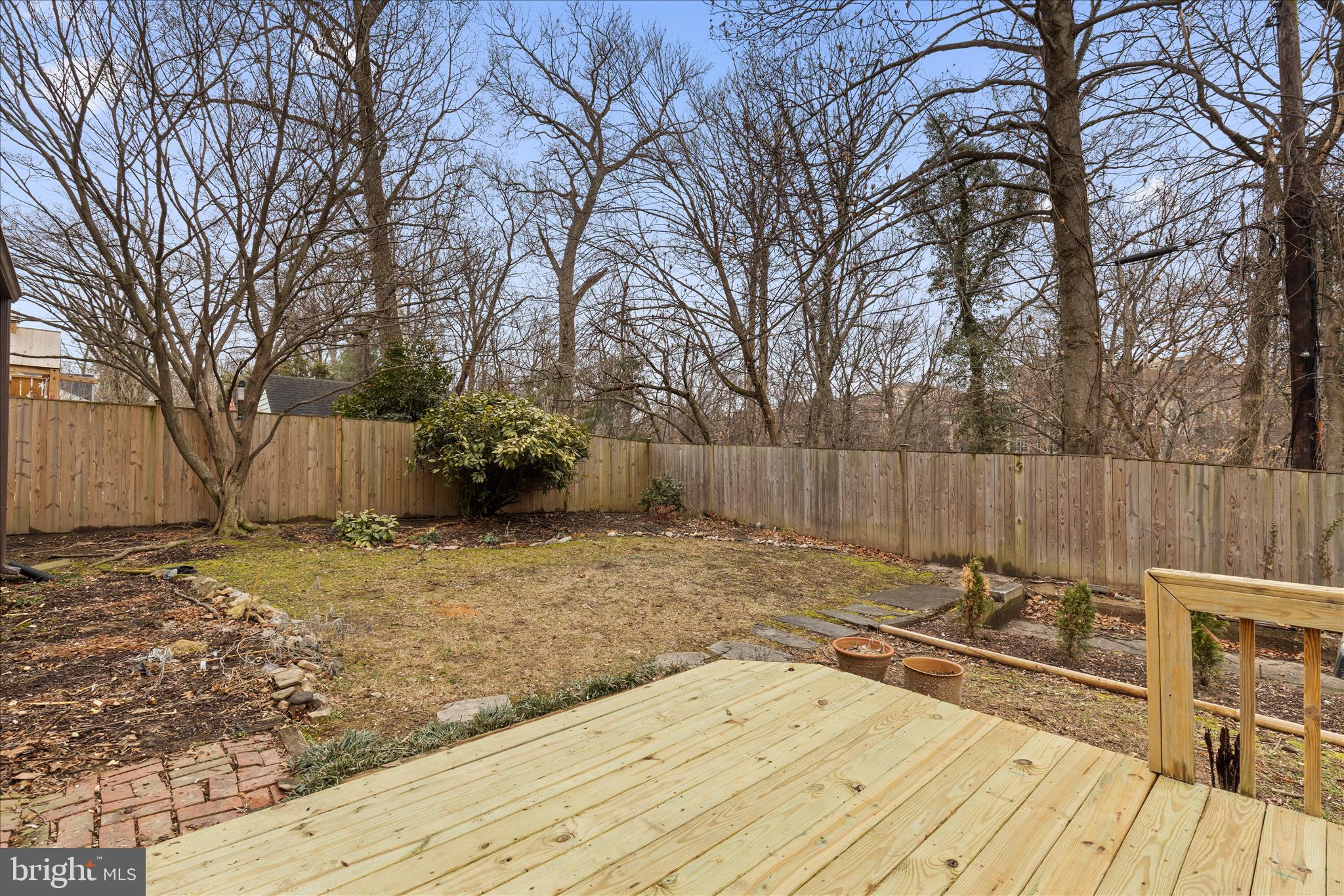 5352 29th Street Northwest Washington, DC 20015 - Photo 40 of 45 a backyard of a house