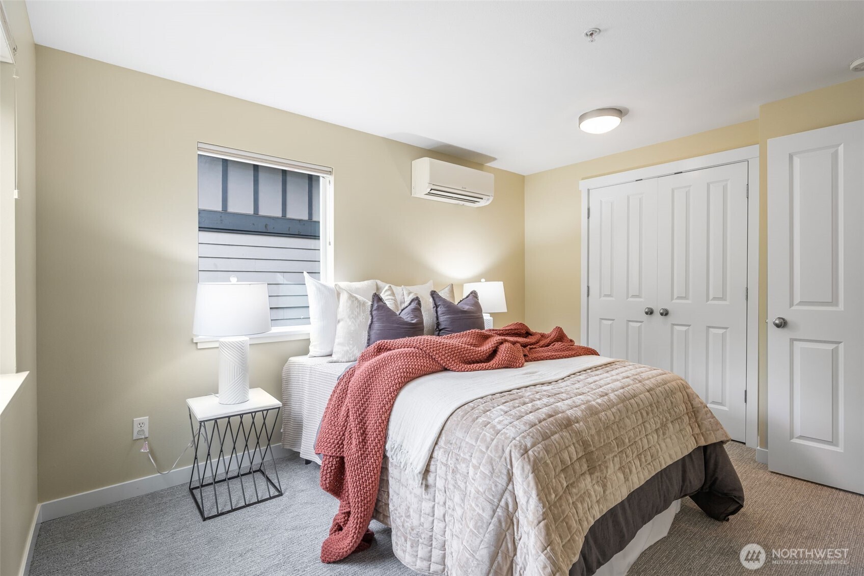 1011 North 50th Street, Unit D Seattle, WA 98103 - Photo 17 of 33