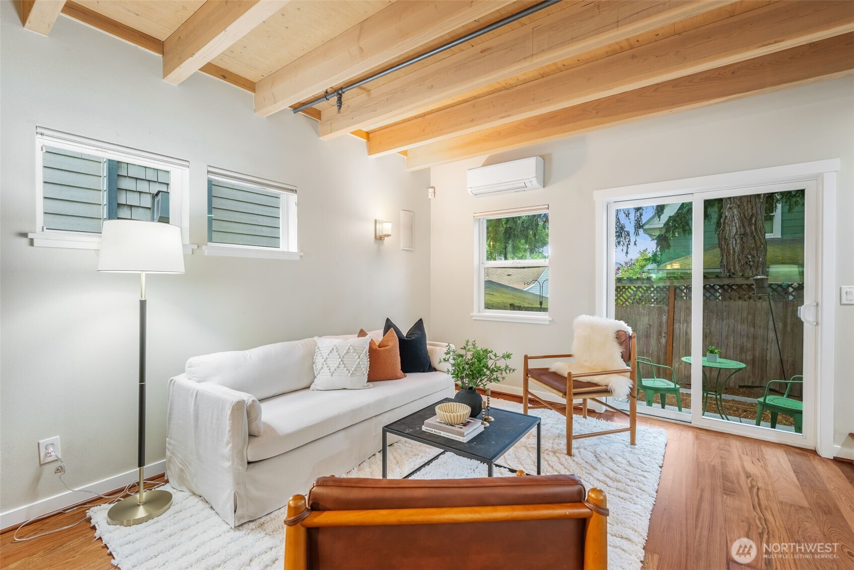 1011 North 50th Street, Unit D Seattle, WA 98103 - Photo 4 of 33