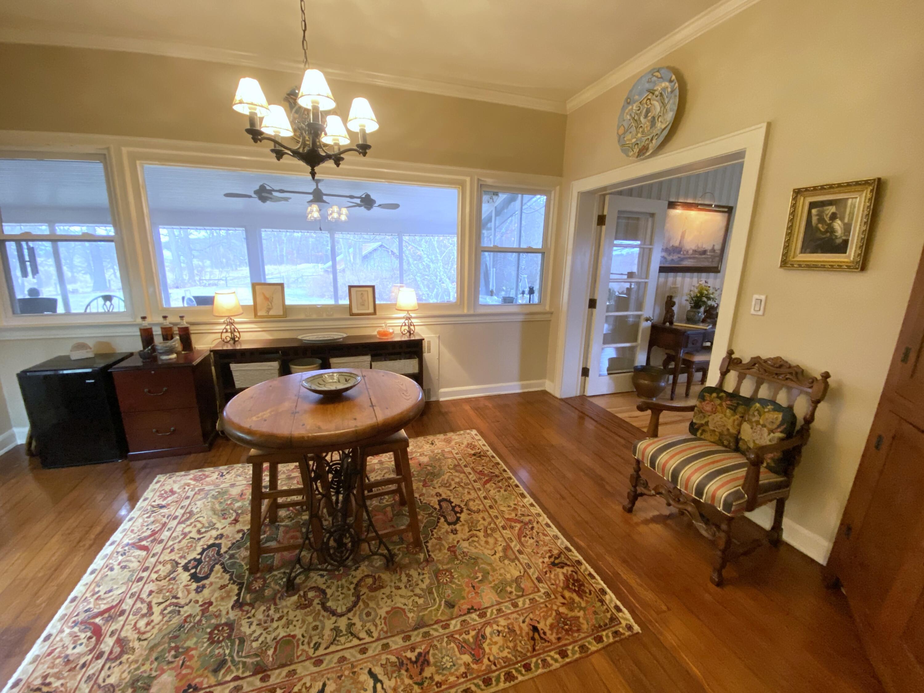 594 Private Road Lewisburg, WV 24901 - Photo 10 of 104 Gallery Image 10