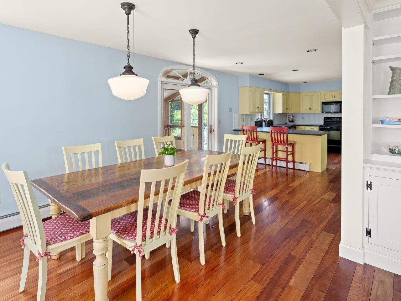 194 Turtle Pond Road Williston, VT 05495 - Photo 3 of 38 Gallery Image 3