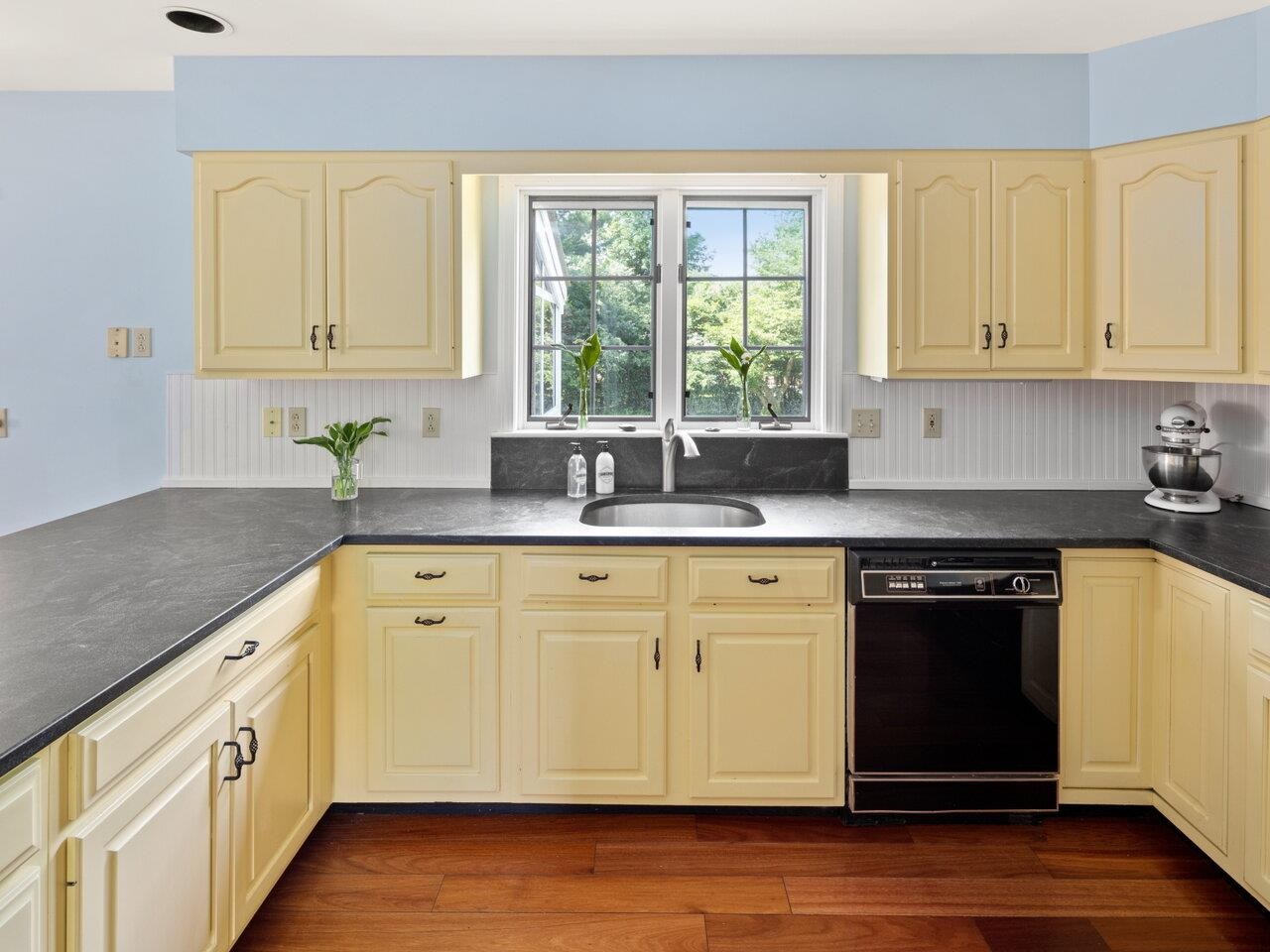 194 Turtle Pond Road Williston, VT 05495 - Photo 10 of 38 Gallery Image 10