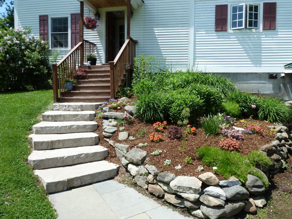 8242 Williston Road Williston, VT 05495 - Photo 3 of 34