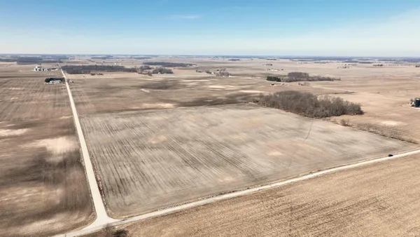 400 W Road, Kewanna, IN 46939