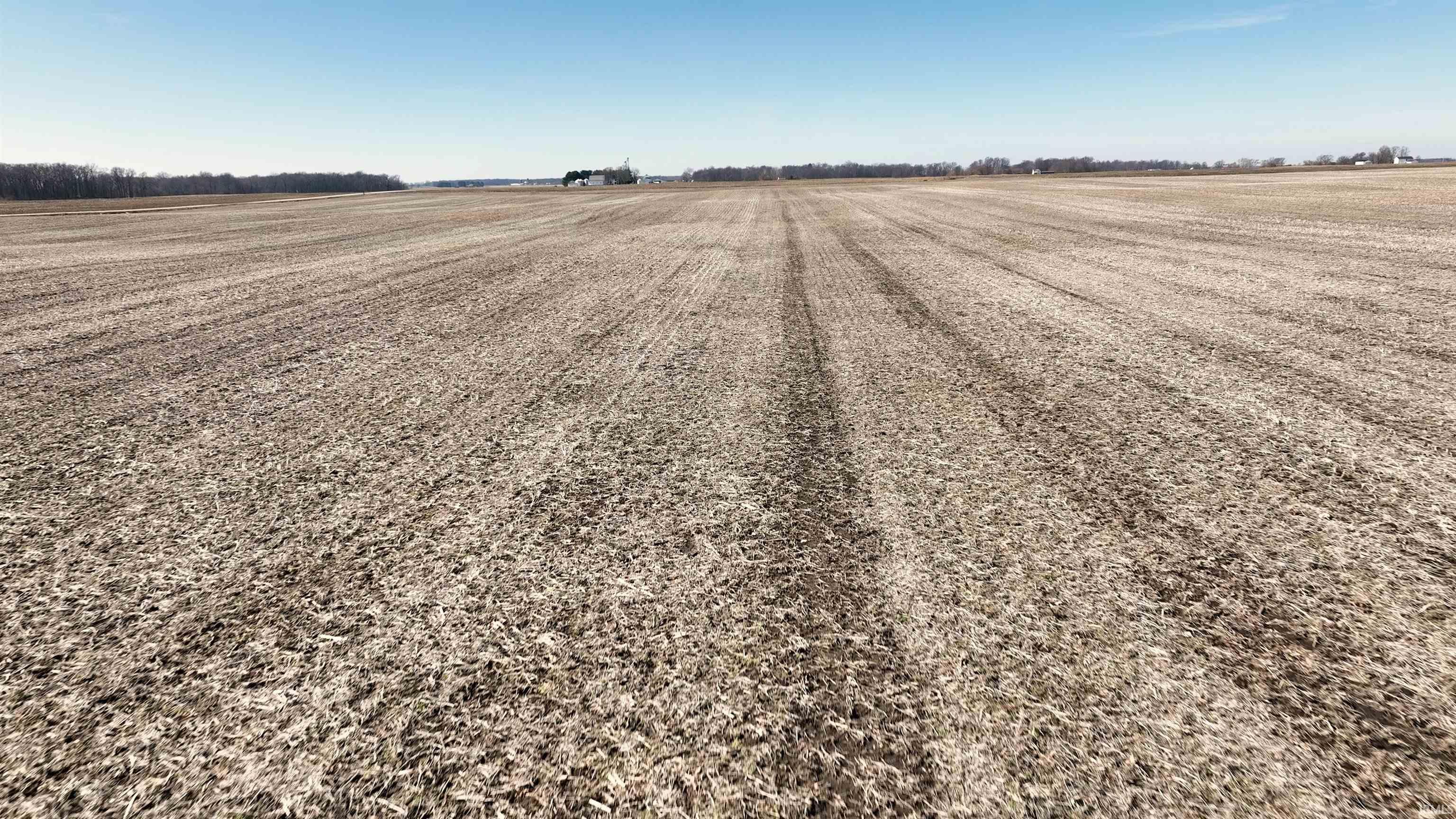 400 W Road Kewanna, IN 46939 - Photo 5 of 10