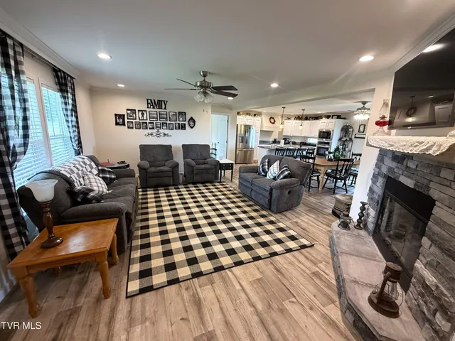 $359,900 | 1086 Highland Meadow, Parrottsville, TN 37843