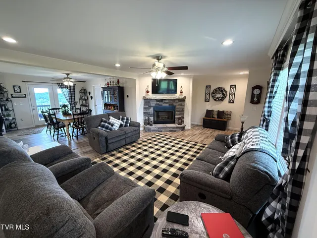 $359,900 | 1086 Highland Meadow, Parrottsville, TN 37843