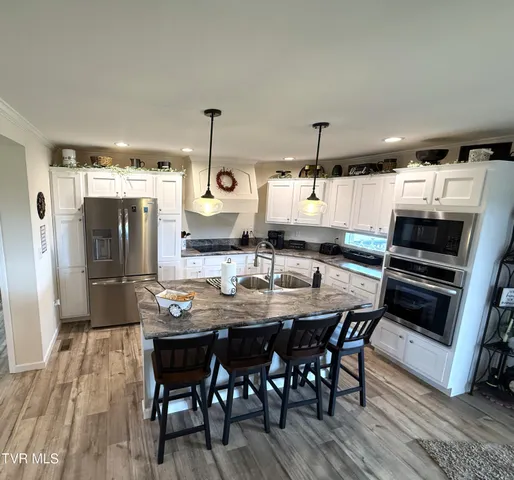 $359,900 | 1086 Highland Meadow, Parrottsville, TN 37843