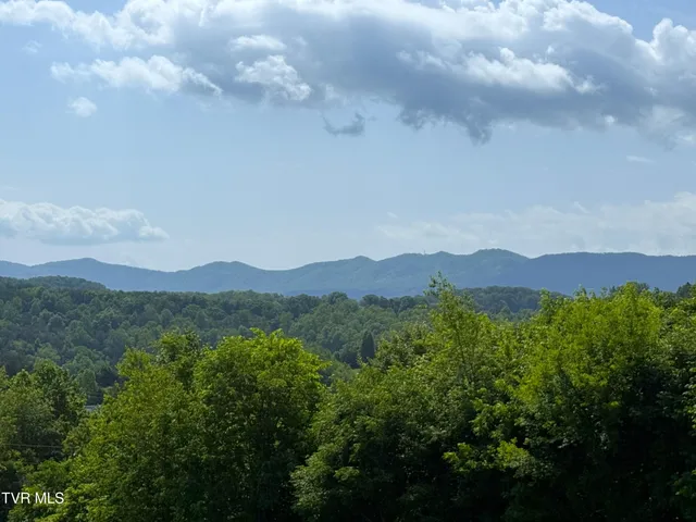 $359,900 | 1086 Highland Meadow, Parrottsville, TN 37843