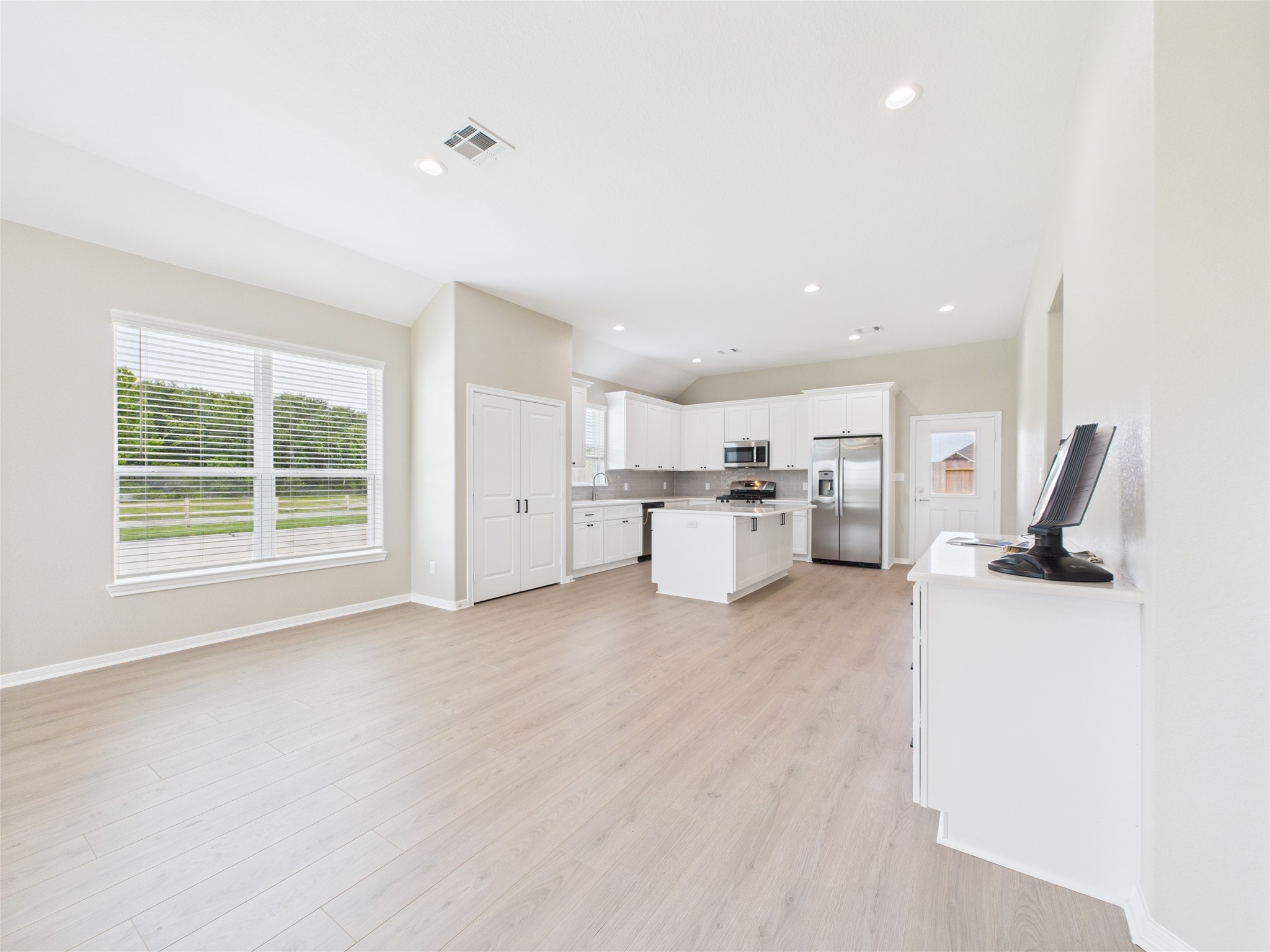 15826 Sugar Maple Lane Santa Fe, TX 77517 - Photo 18 of 42