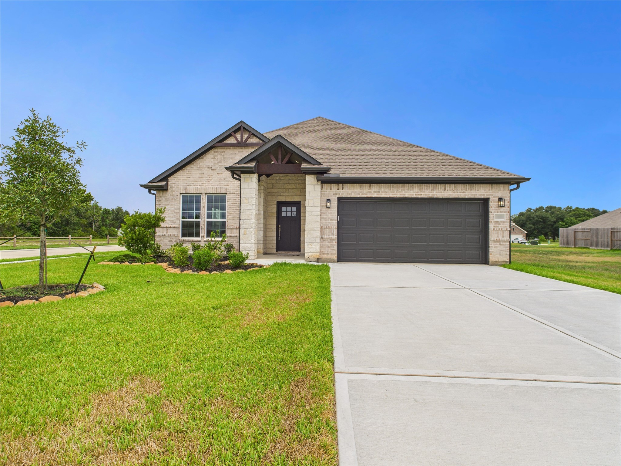 15826 Sugar Maple Lane Santa Fe, TX 77517 - Photo 3 of 42