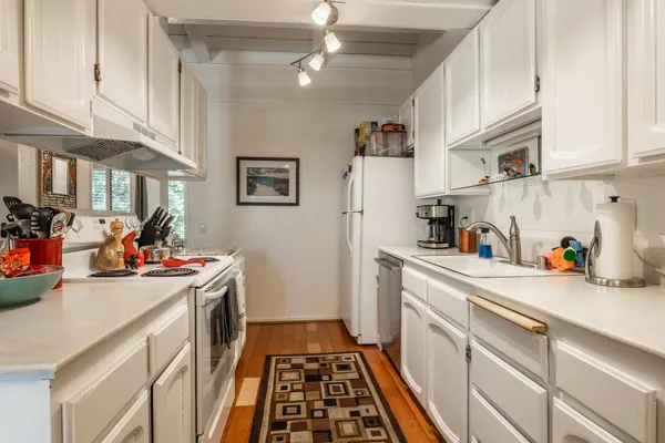 $639,500 | 3252 Chateau Road, Unit #2, Mammoth Lakes, CA 93546