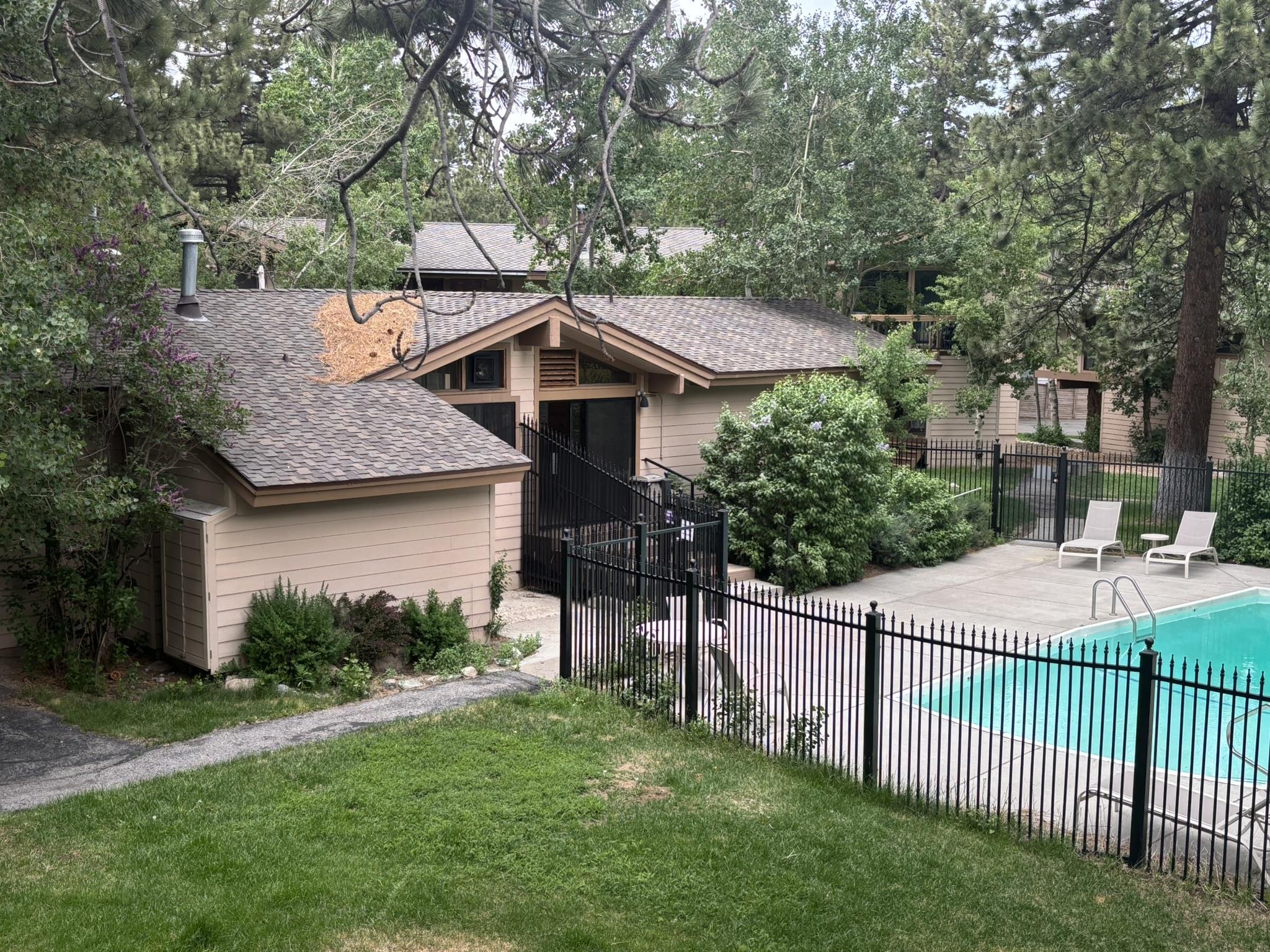 3252 Chateau Road, Unit #2 Mammoth Lakes, CA 93546 - Photo 40 of 52