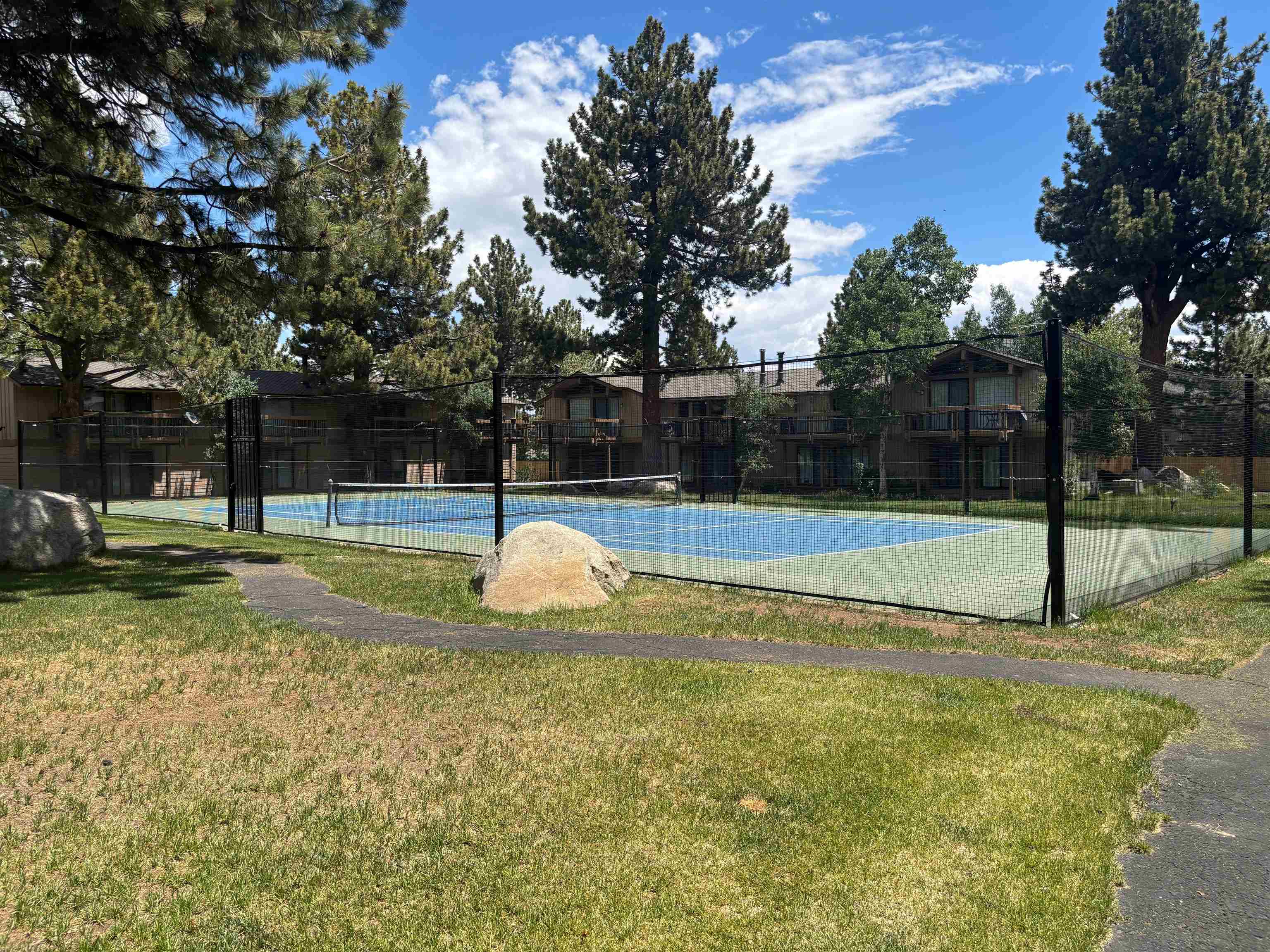 3252 Chateau Road, Unit #2 Mammoth Lakes, CA 93546 - Photo 50 of 52