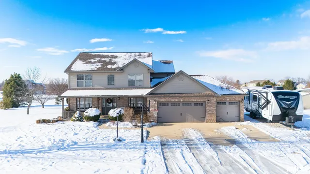 $425,000 | 1415 Kelly Lane, Metamora, IL 61548