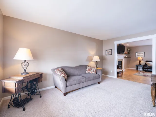 $425,000 | 1415 Kelly Lane, Metamora, IL 61548