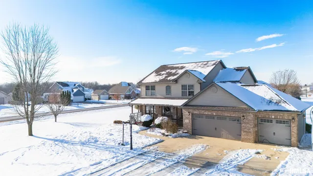 $425,000 | 1415 Kelly Lane, Metamora, IL 61548