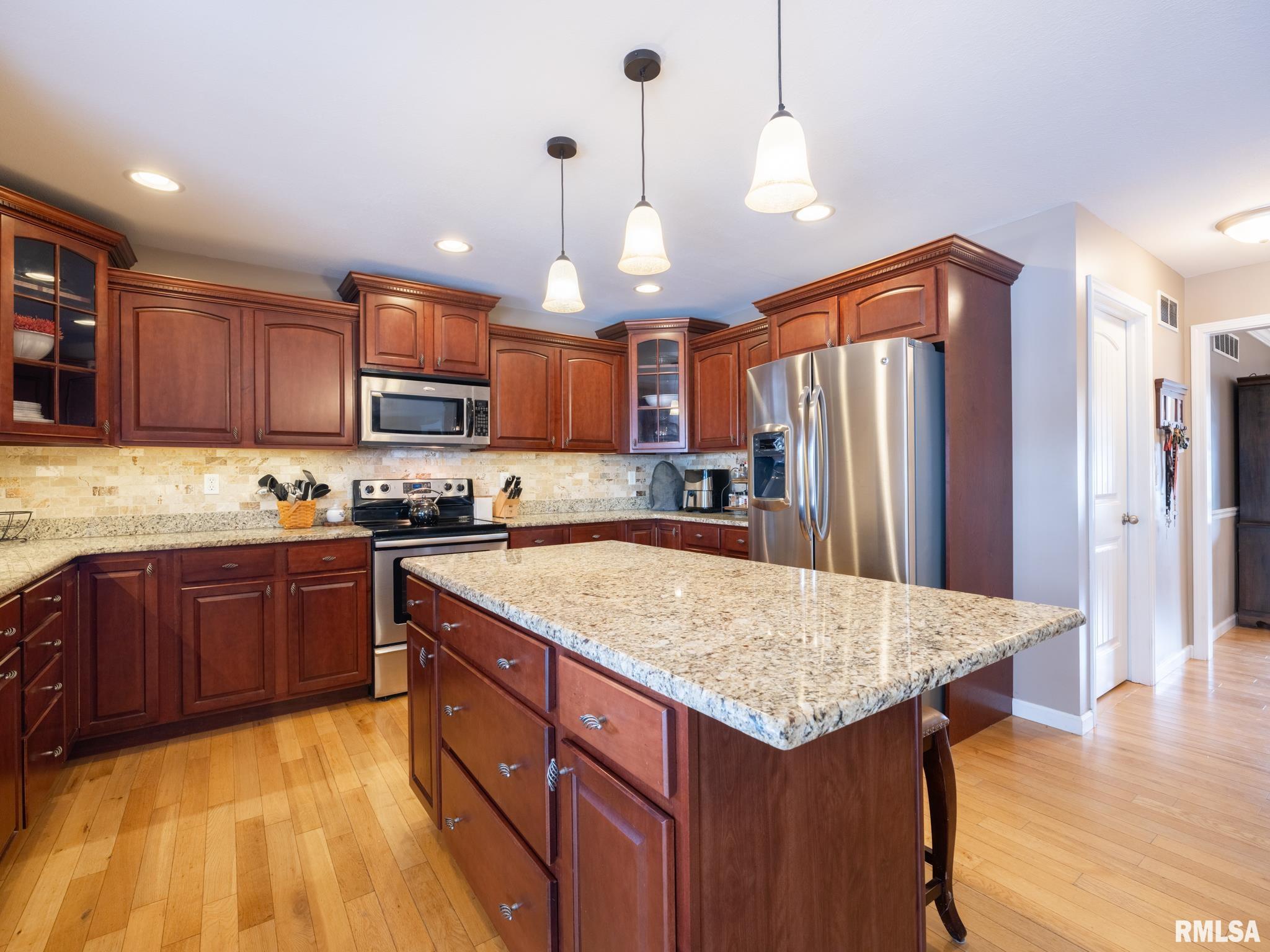 1415 Kelly Lane Metamora, IL 61548 - Photo 22 of 72