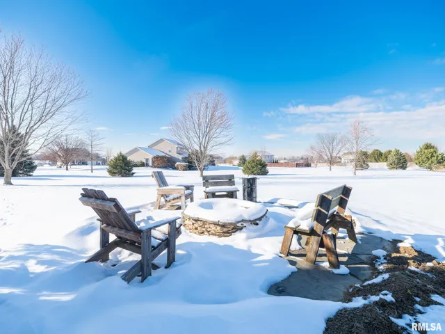 $425,000 | 1415 Kelly Lane, Metamora, IL 61548