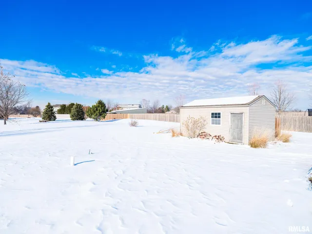 $425,000 | 1415 Kelly Lane, Metamora, IL 61548