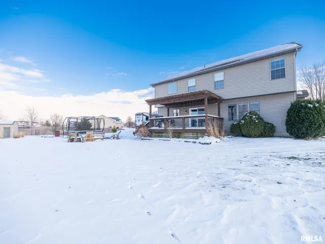 $425,000 | 1415 Kelly Lane, Metamora, IL 61548