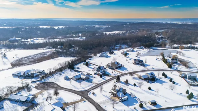 $425,000 | 1415 Kelly Lane, Metamora, IL 61548