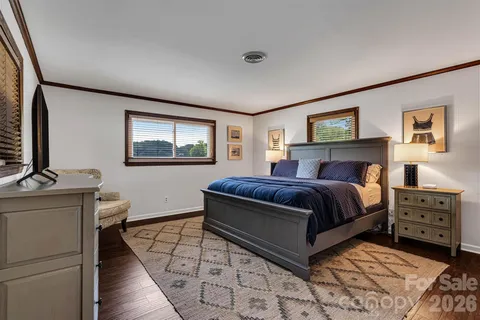 $1,195,000 | 462 Charlotte Drive, Lake Lure, NC 28746