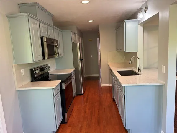 $2,250 | 17 St Claire Lane Northeast, Atlanta, GA 30324