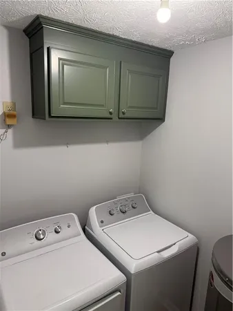 $2,250 | 17 St Claire Lane Northeast, Atlanta, GA 30324