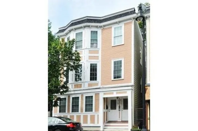 $2,800 | 613-615 Dorchester Avenue, Unit 2, Boston, MA 02127